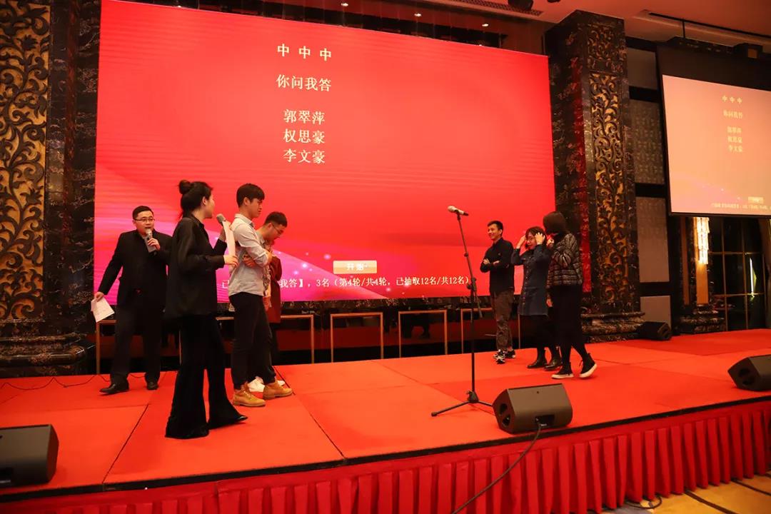 华汇音响：踮起脚尖，愿你与未来撞个满怀