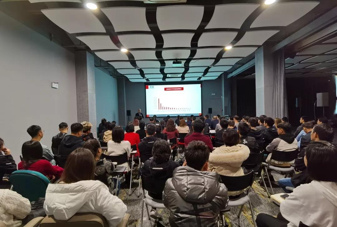 华汇音响：踮起脚尖，愿你与未来撞个满怀