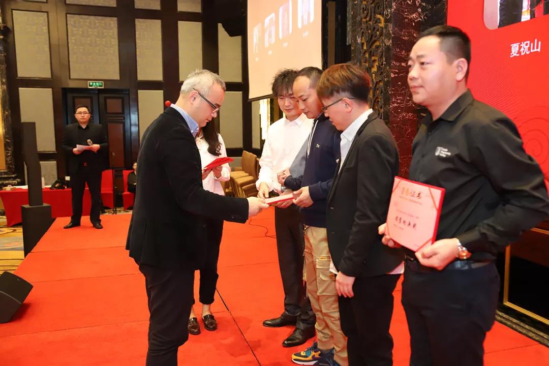 华汇音响：踮起脚尖，愿你与未来撞个满怀