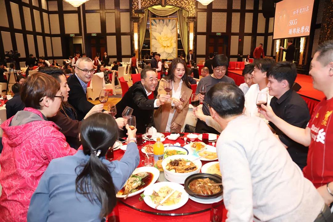 华汇音响：踮起脚尖，愿你与未来撞个满怀